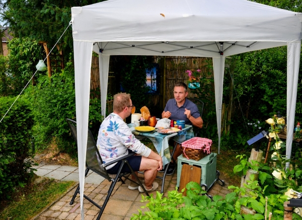 Gasten ontbijten